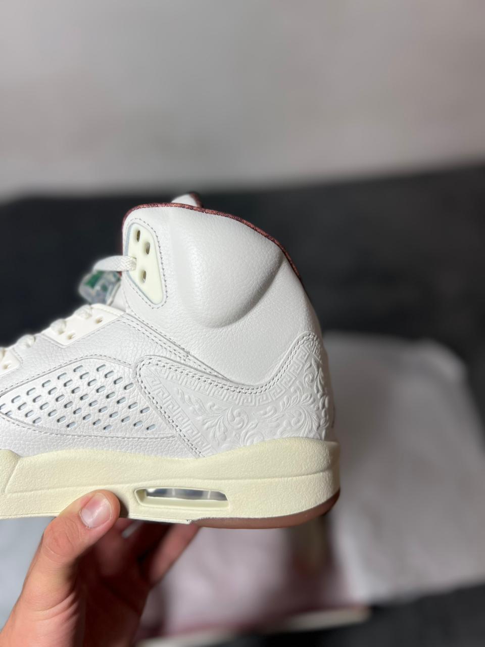 Jordan 5 Retro High "El Grito" (11 US - 29 MX)