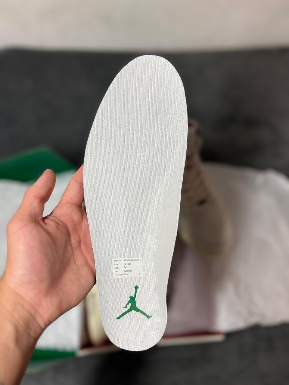 Jordan 5 Retro High "El Grito" (11 US - 29 MX)