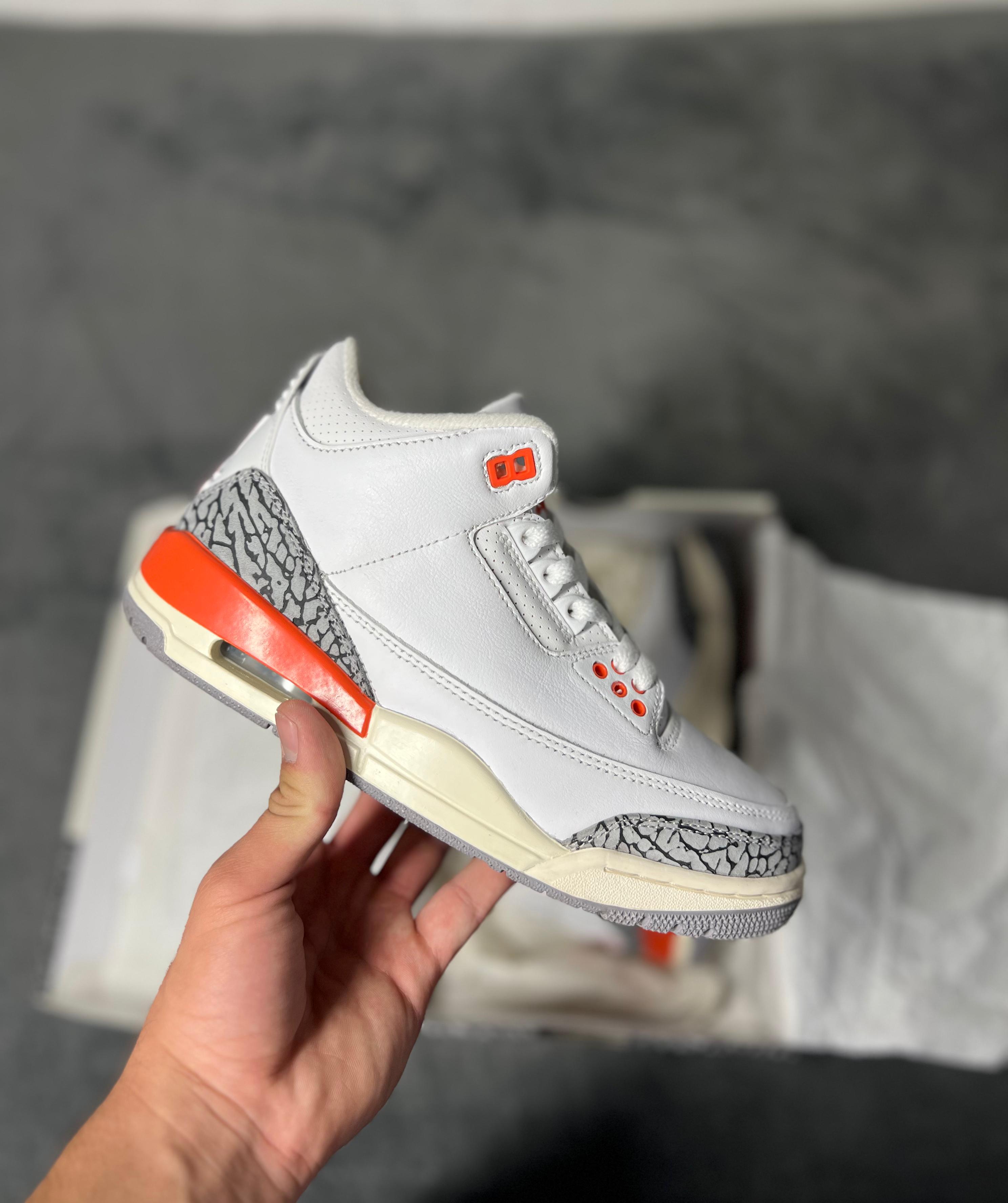 Jordan 3 Retro Georgia Peach (6 US - 23 MX)