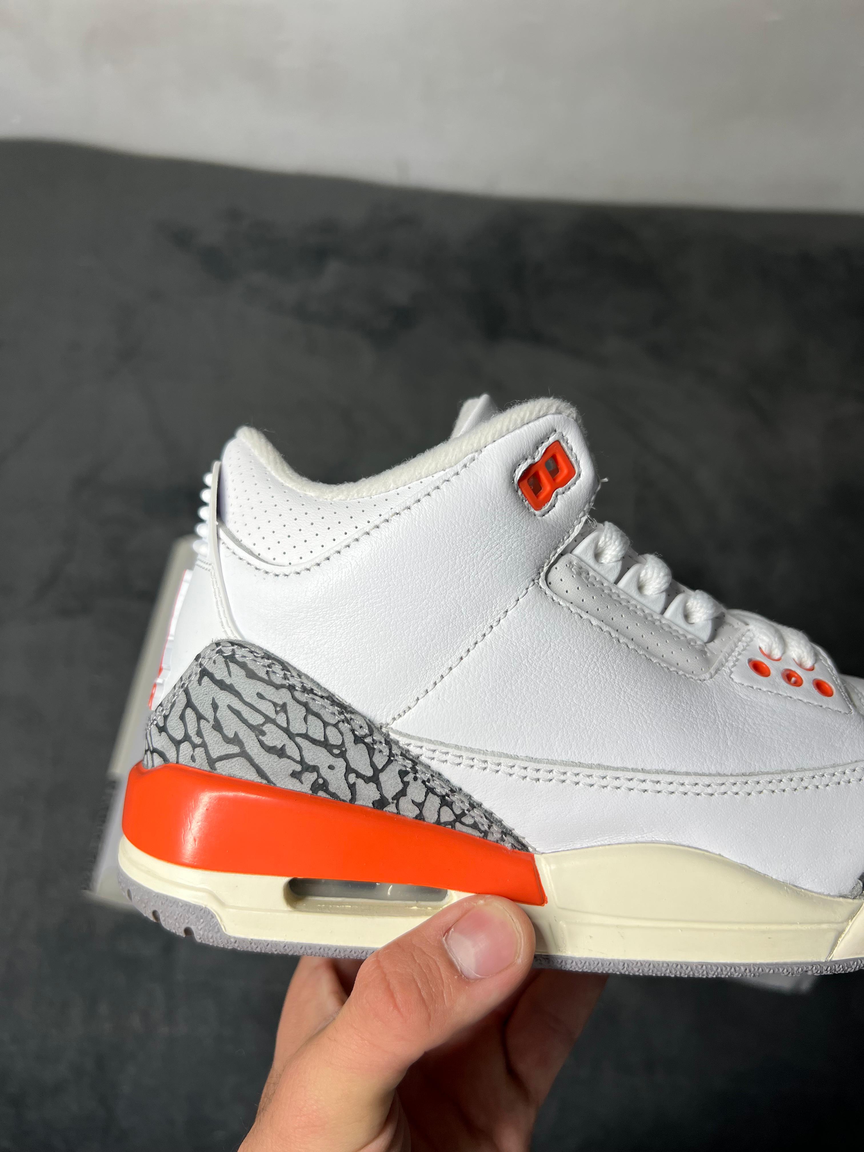 Jordan 3 Retro Georgia Peach (6 US - 23 MX)