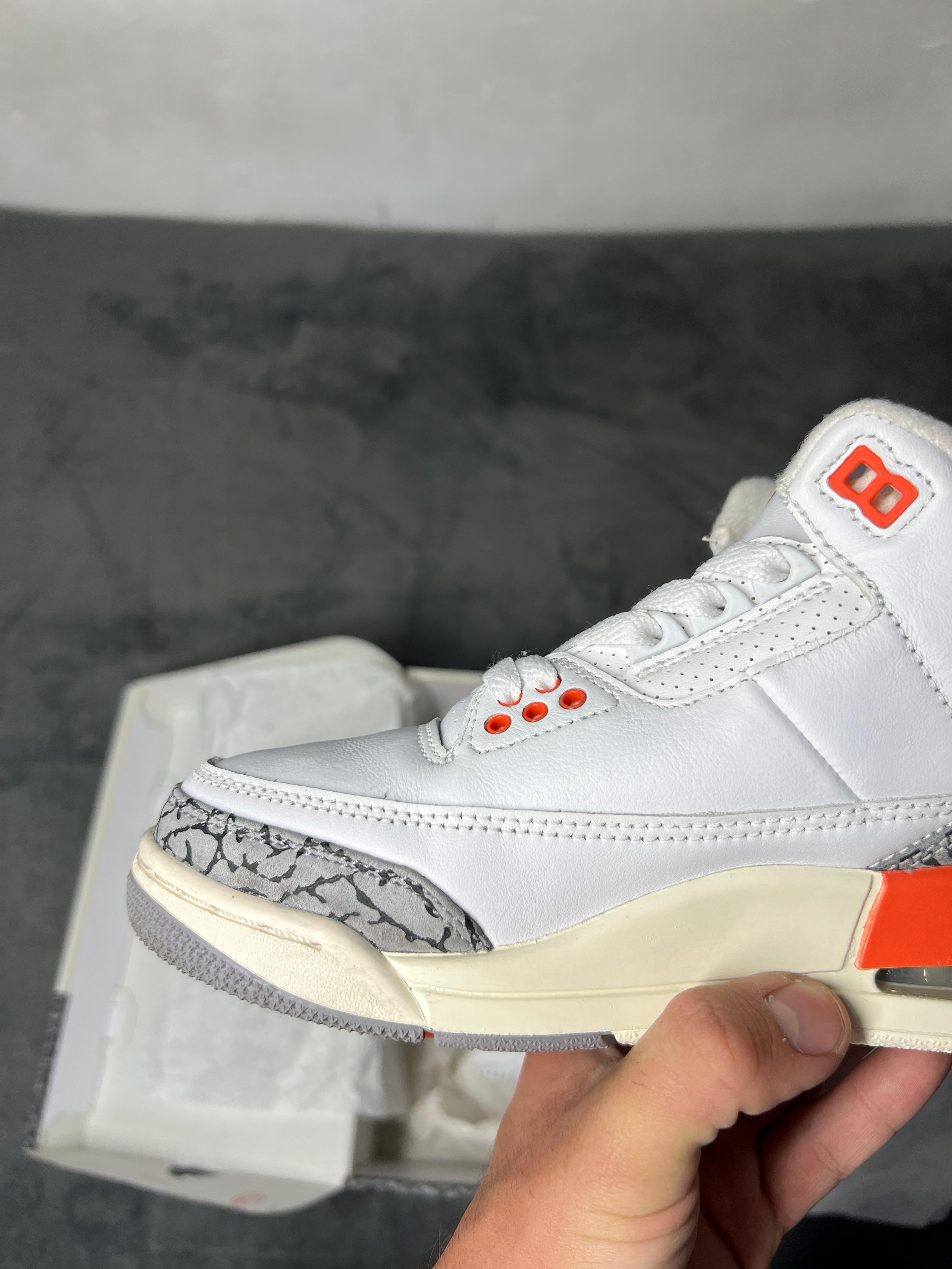 Jordan 3 Retro Georgia Peach (6 US - 23 MX)