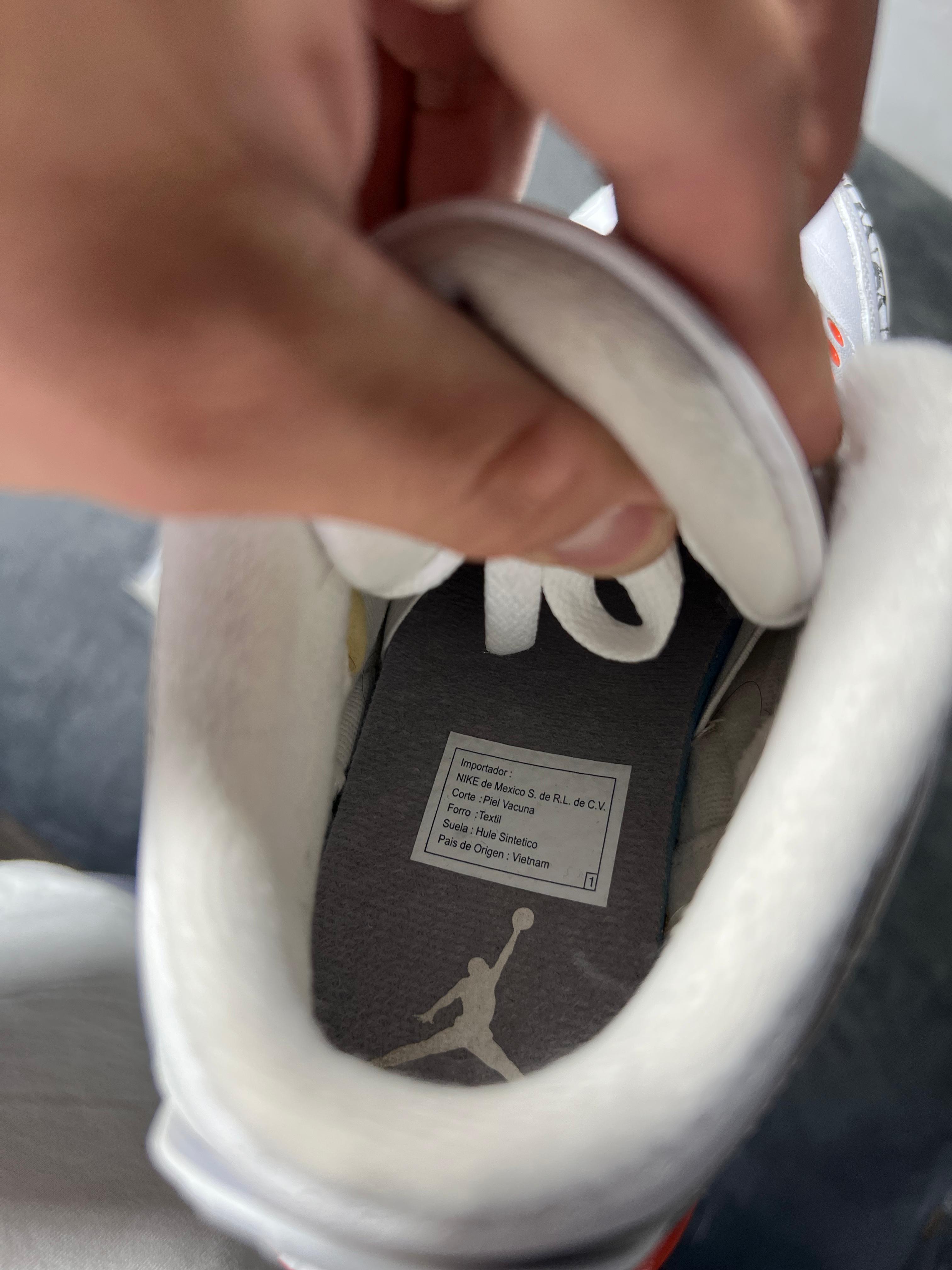 Jordan 3 Retro Georgia Peach (6 US - 23 MX)