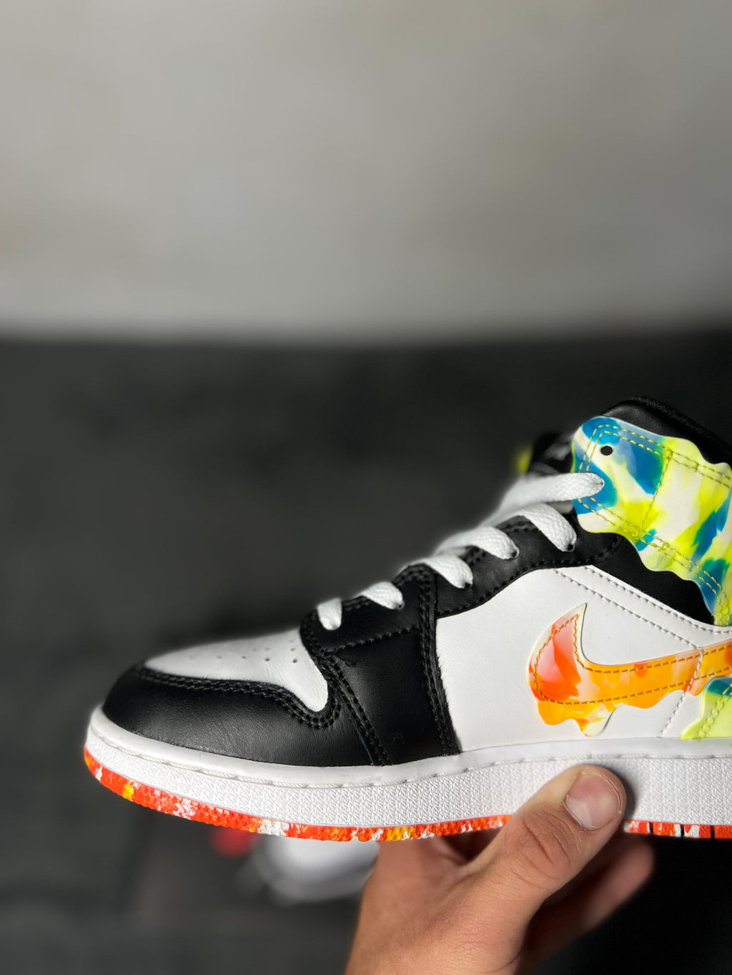 Jordan 1 Mid Slim Vortex (4.5 US - 23.5MX)