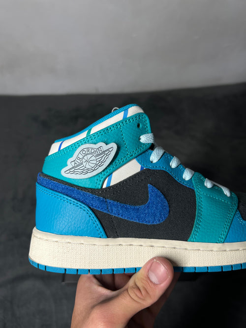 Jordan 1 Mid Glacier Blue