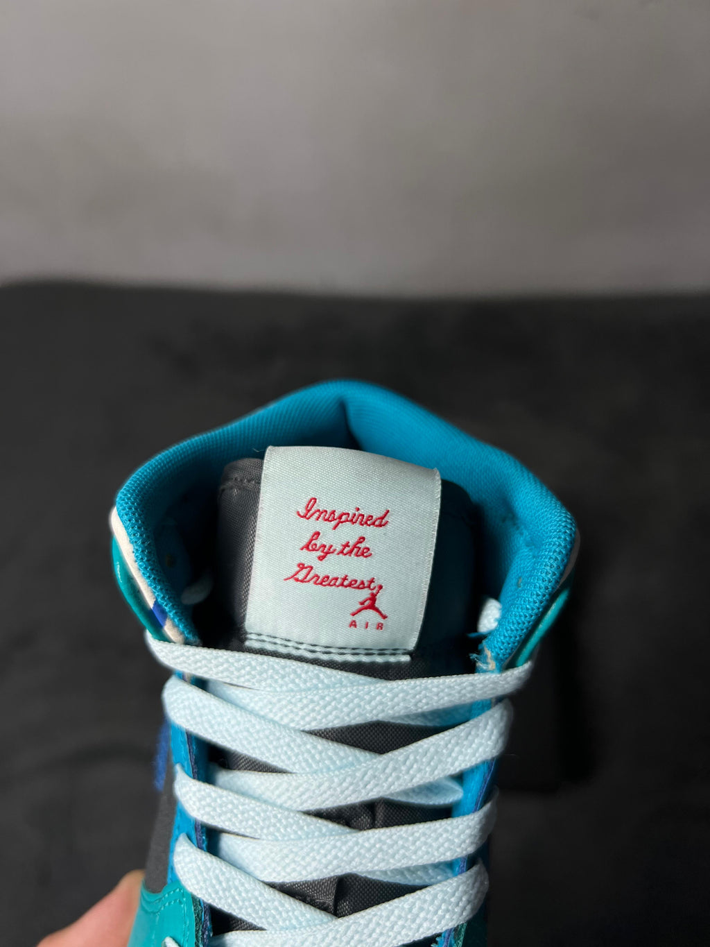 Jordan 1 Mid Glacier Blue