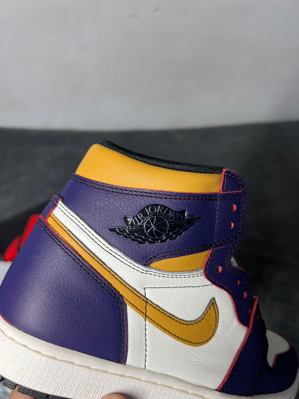Jordan 1 Retro High Defiant SB LA to Chicago (9.5 US - 27.5 MX)