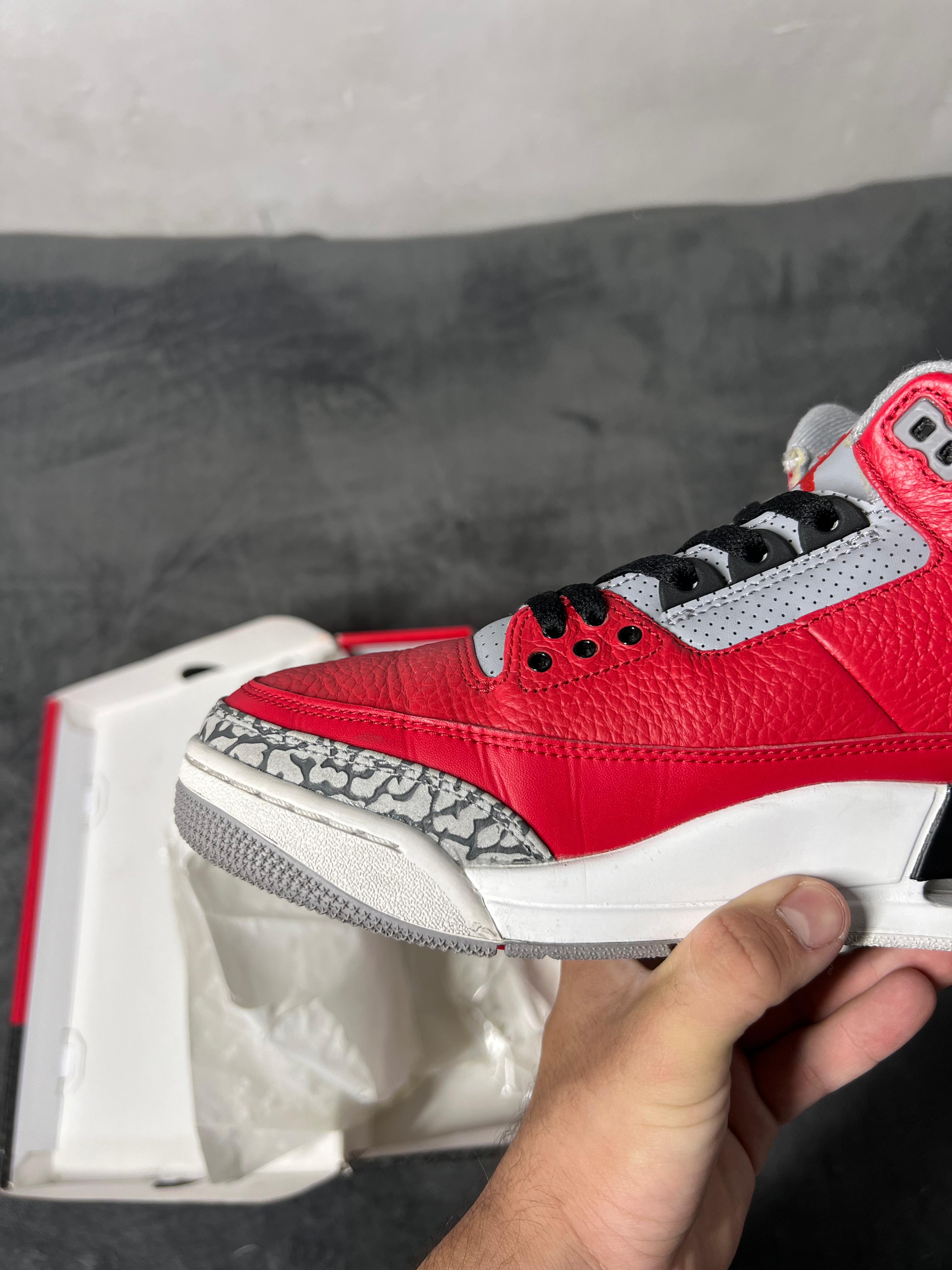 Jordan 3 Retro SE Unite (9.5 US - 27.5 MX)