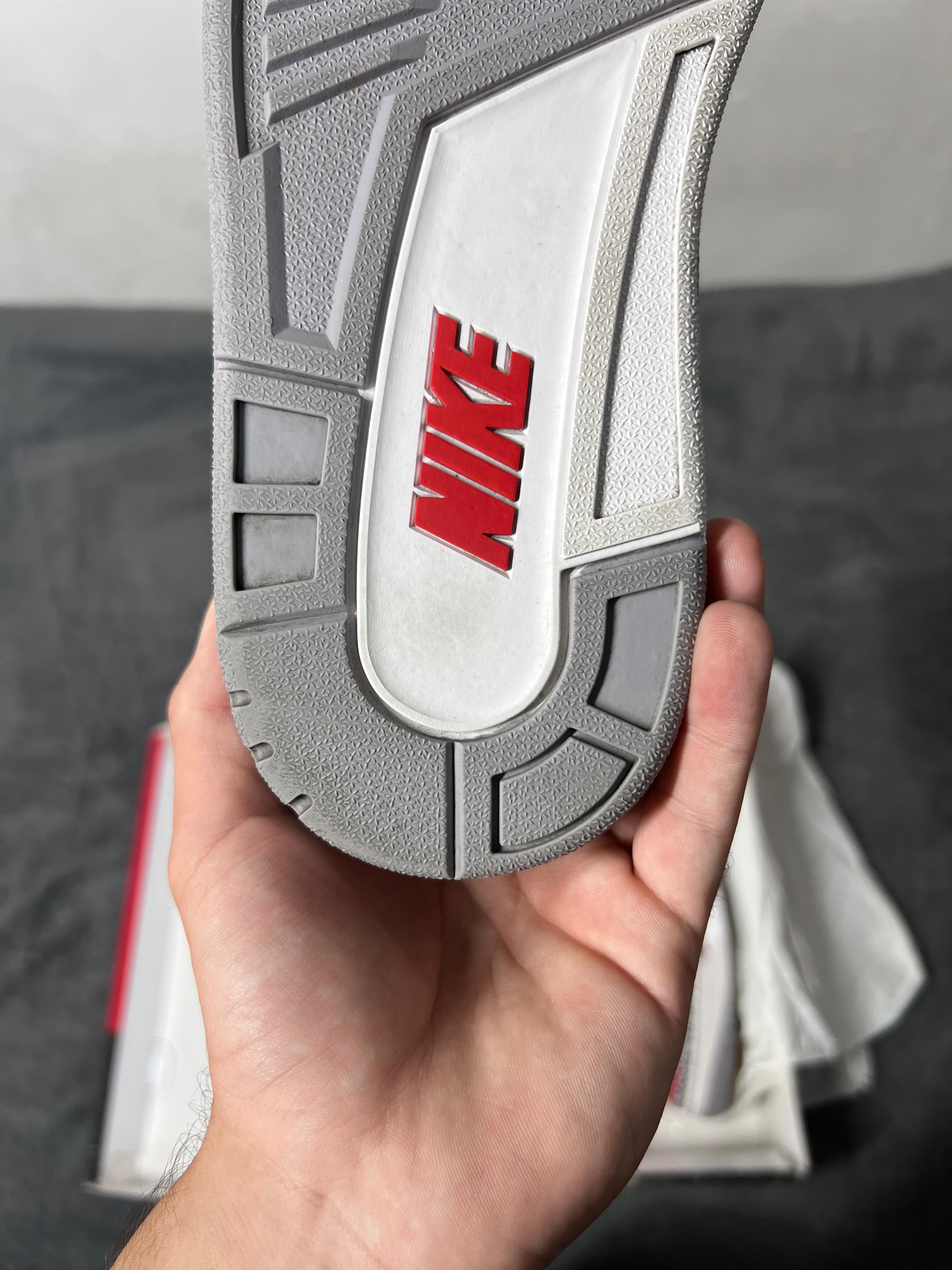 Jordan 3 Retro SE Unite (9.5 US - 27.5 MX)