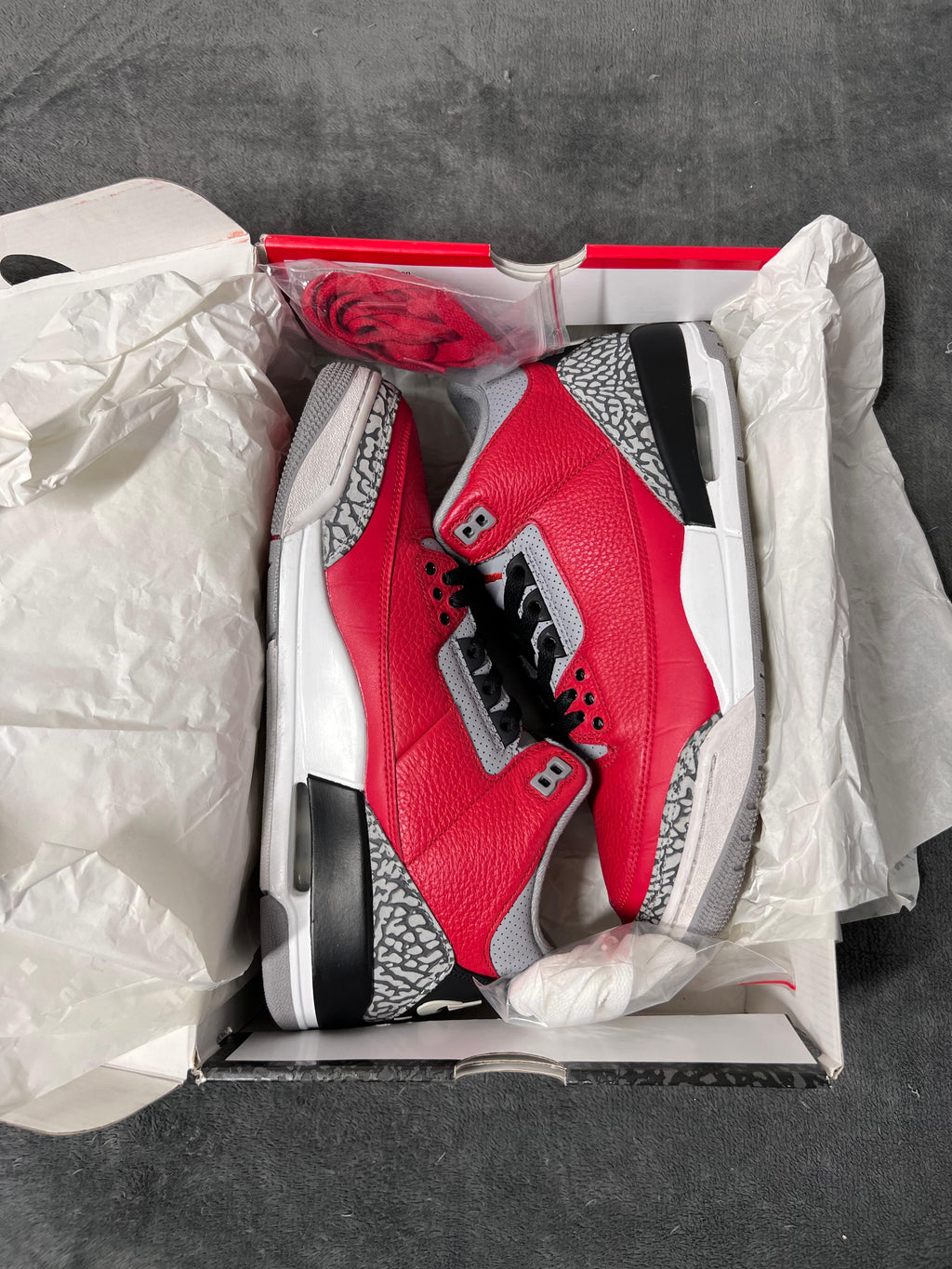 Jordan 3 Retro SE Unite (9.5 US - 27.5 MX)