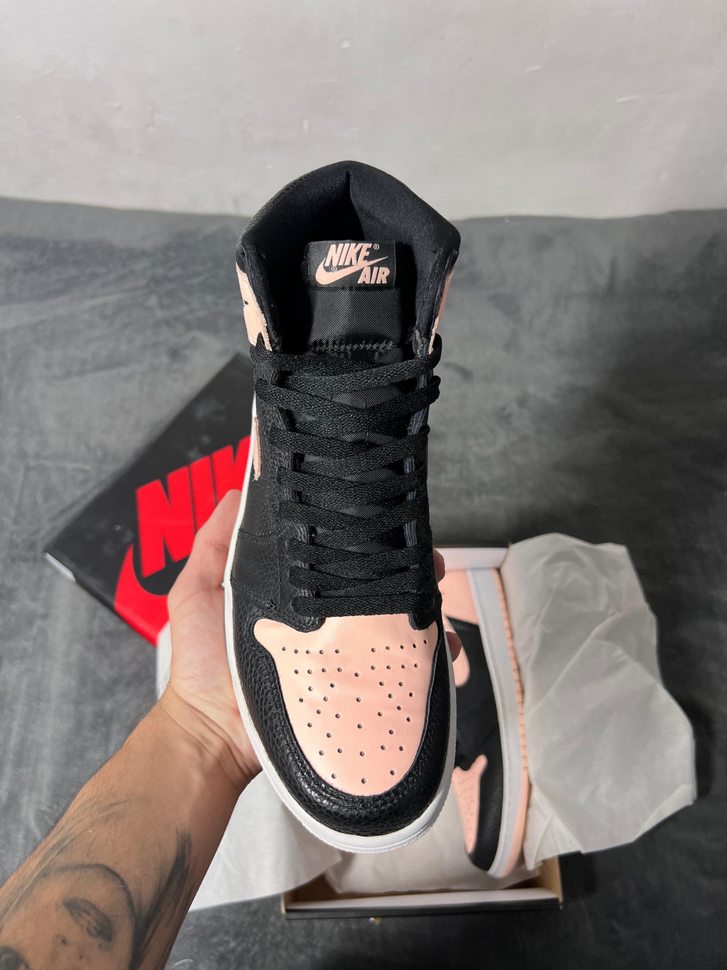 Jordan 1 Retro High Crimson Tint (9.5 US - 27.5 MX)