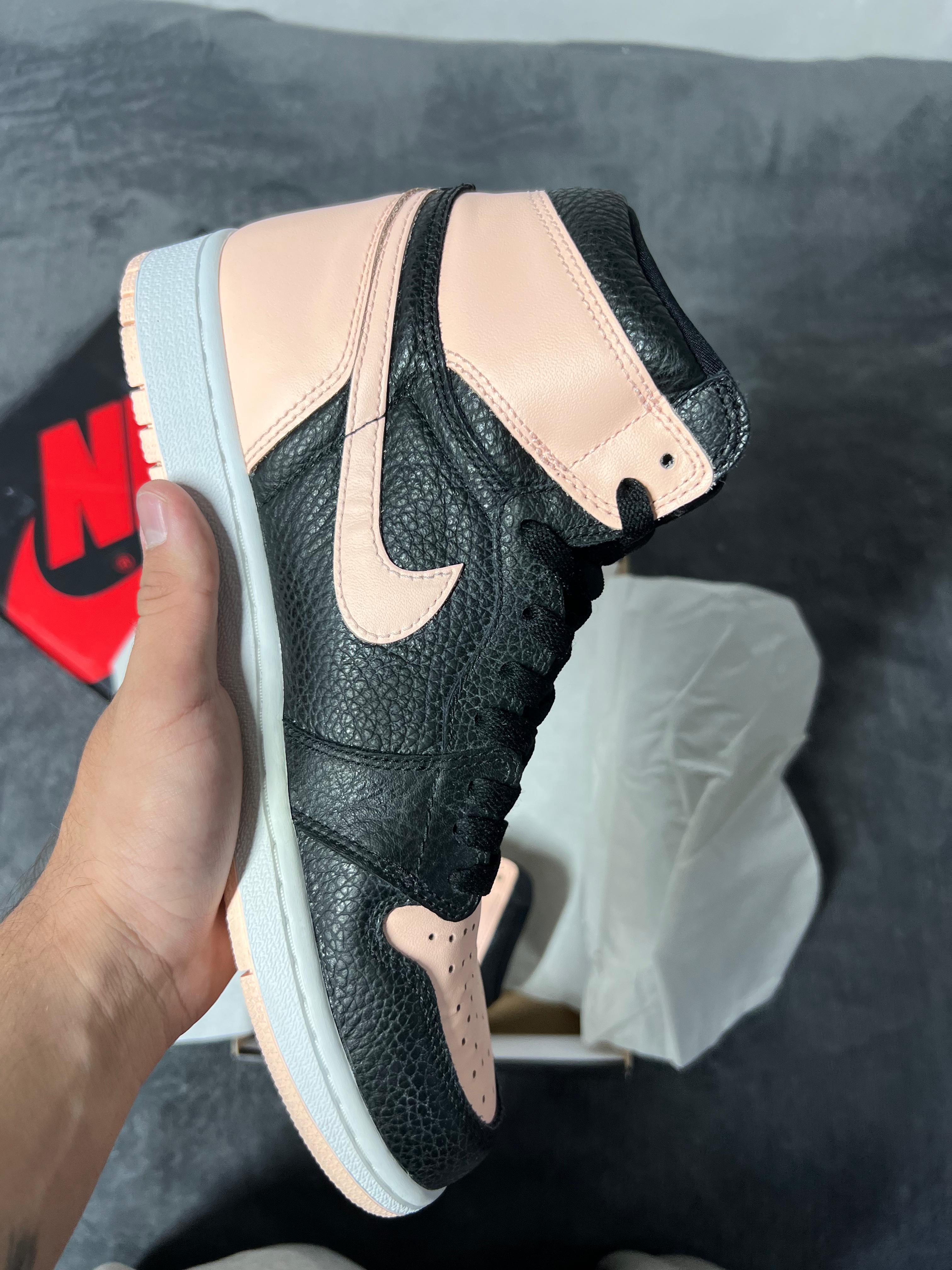 Jordan 1 Retro High Crimson Tint (9.5 US - 27.5 MX)