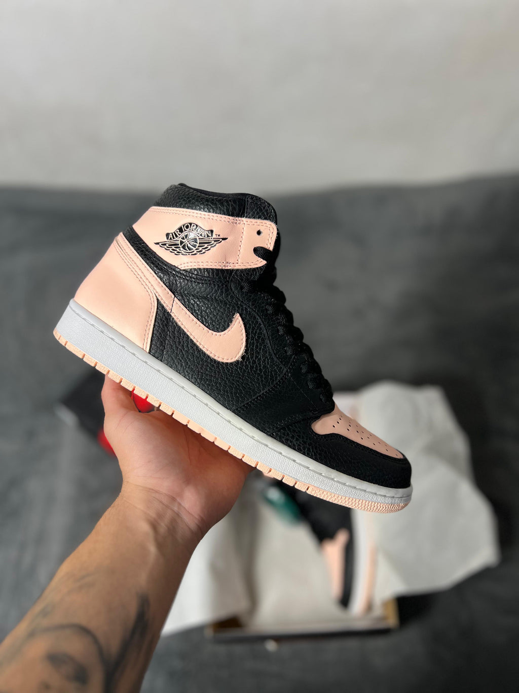 Jordan 1 Retro High Crimson Tint (9.5 US - 27.5 MX)