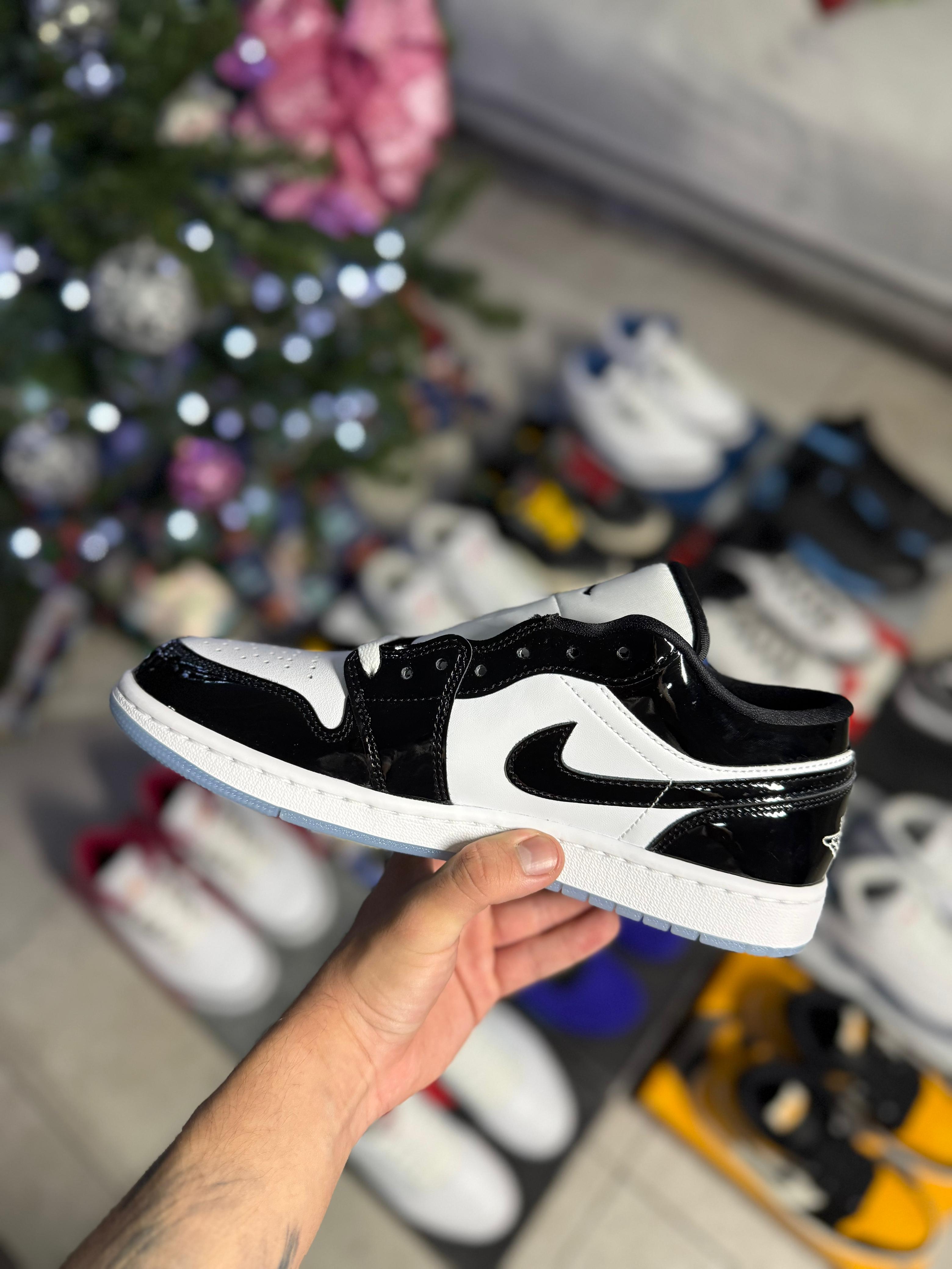 Jordan 1 Retro Low SE Concord (8.5 US - 26.5 MX)
