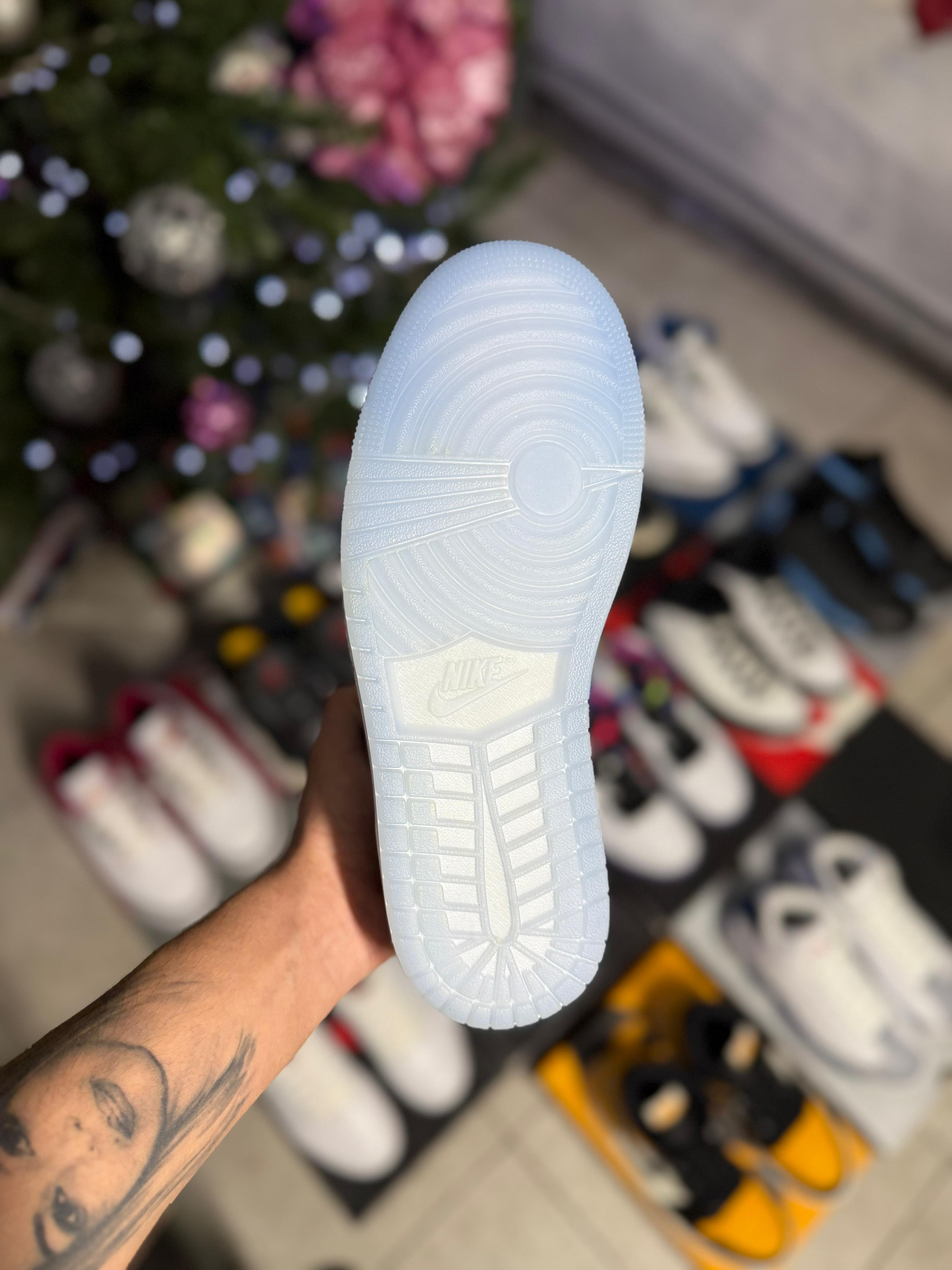 Jordan 1 Retro Low SE Concord (8.5 US - 26.5 MX)